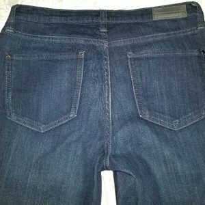 DKNY Jean's Women Capri Stretch size 4